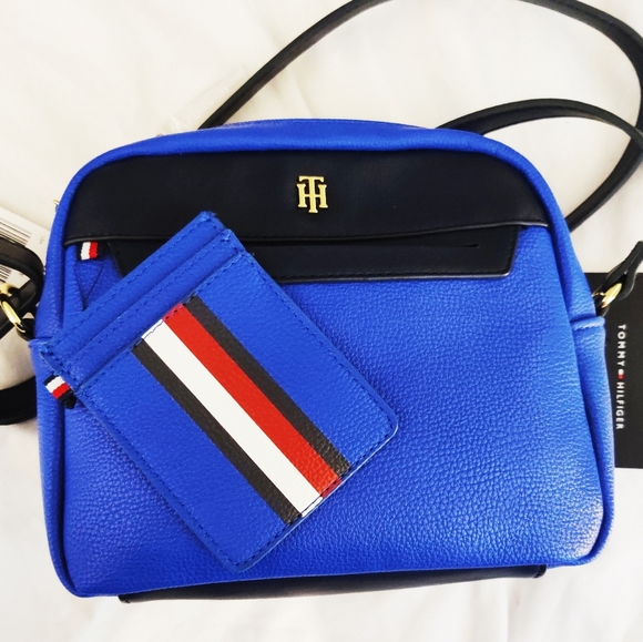 Tommy Hilfiger Crossbody Bag with pouch. - Picture 1 of 2